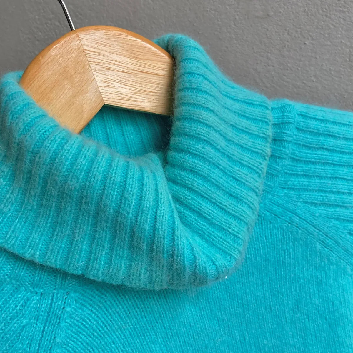 Womens Soft Turquoise Jumper Size M