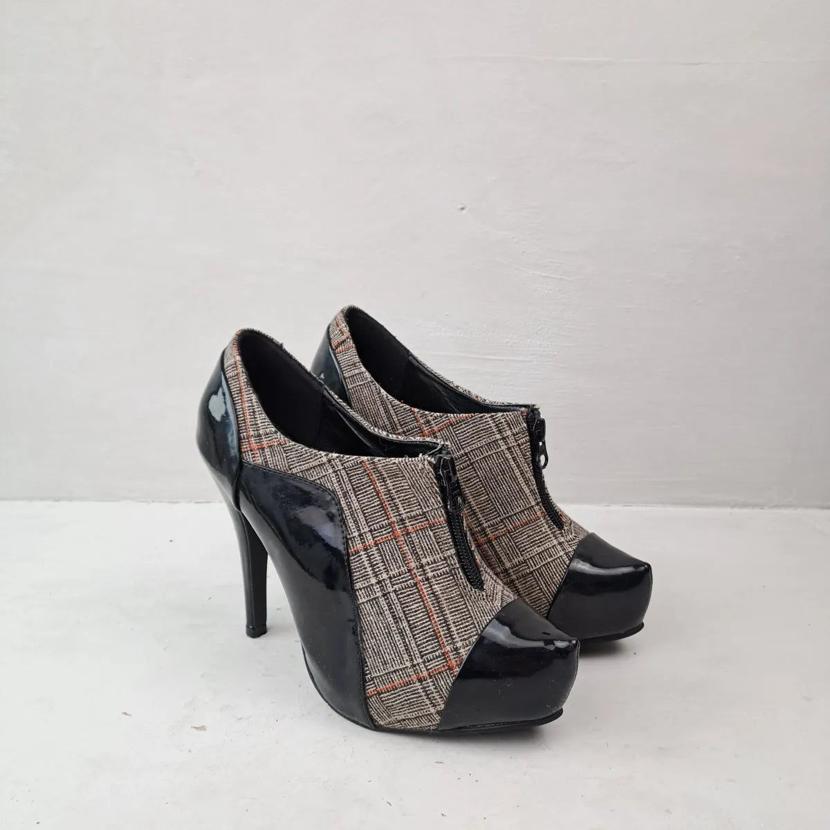 Love Label Ladies High Heel Shoes Size 38