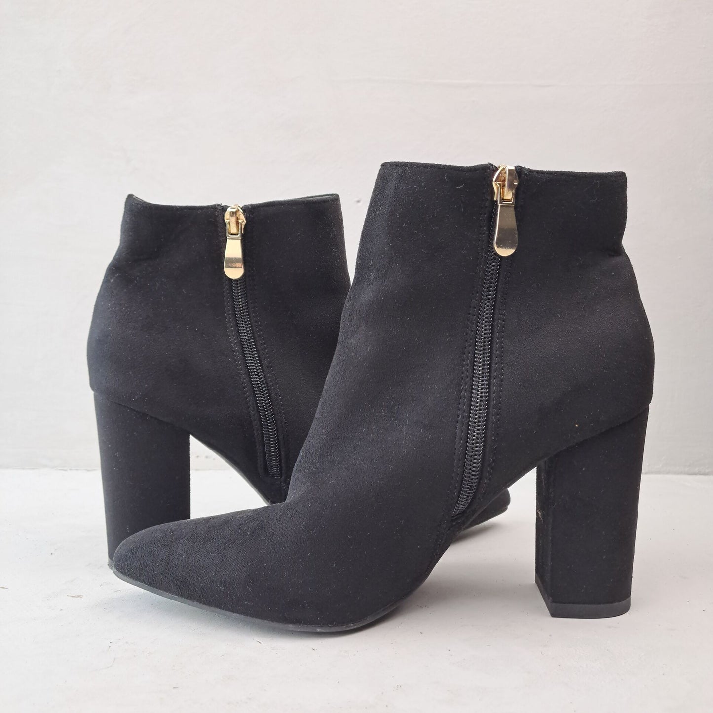 Lulus Womens Black Ankle Boots Size 38,5