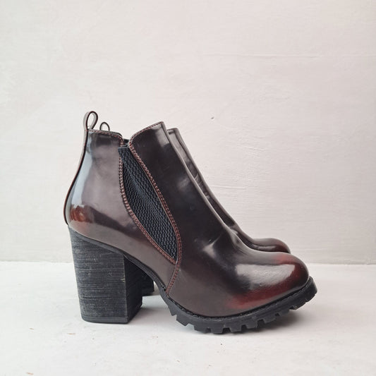 Womens Chelsea Ankle Boots Size 38