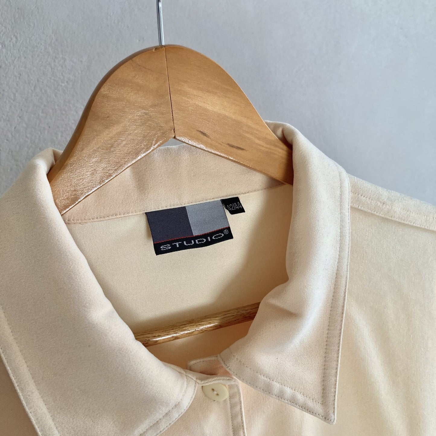 Studio Womens Casual Shirt Size 42-44