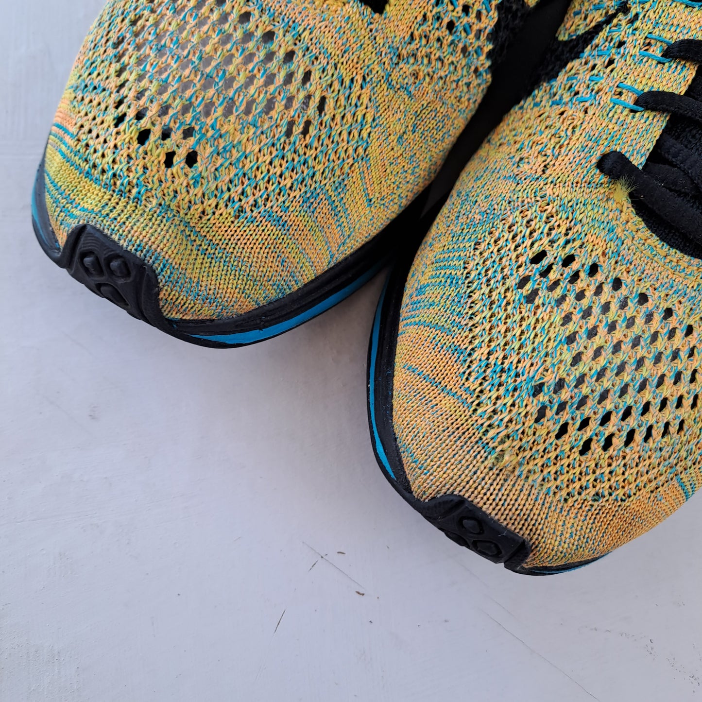 Nike Flyknit Racer Sherbet Ladies Trainers Size EU38.5