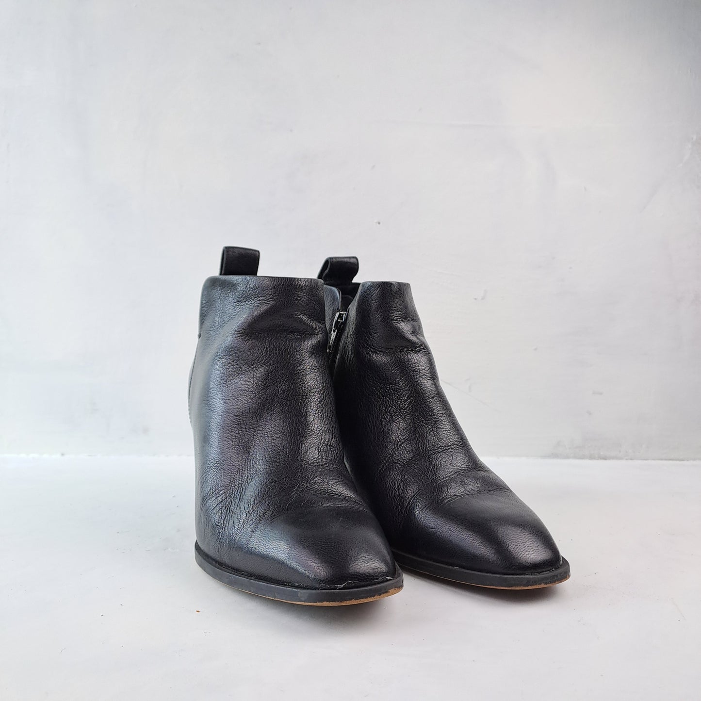 Vionic Ladies Black Ankle Boots Size 40