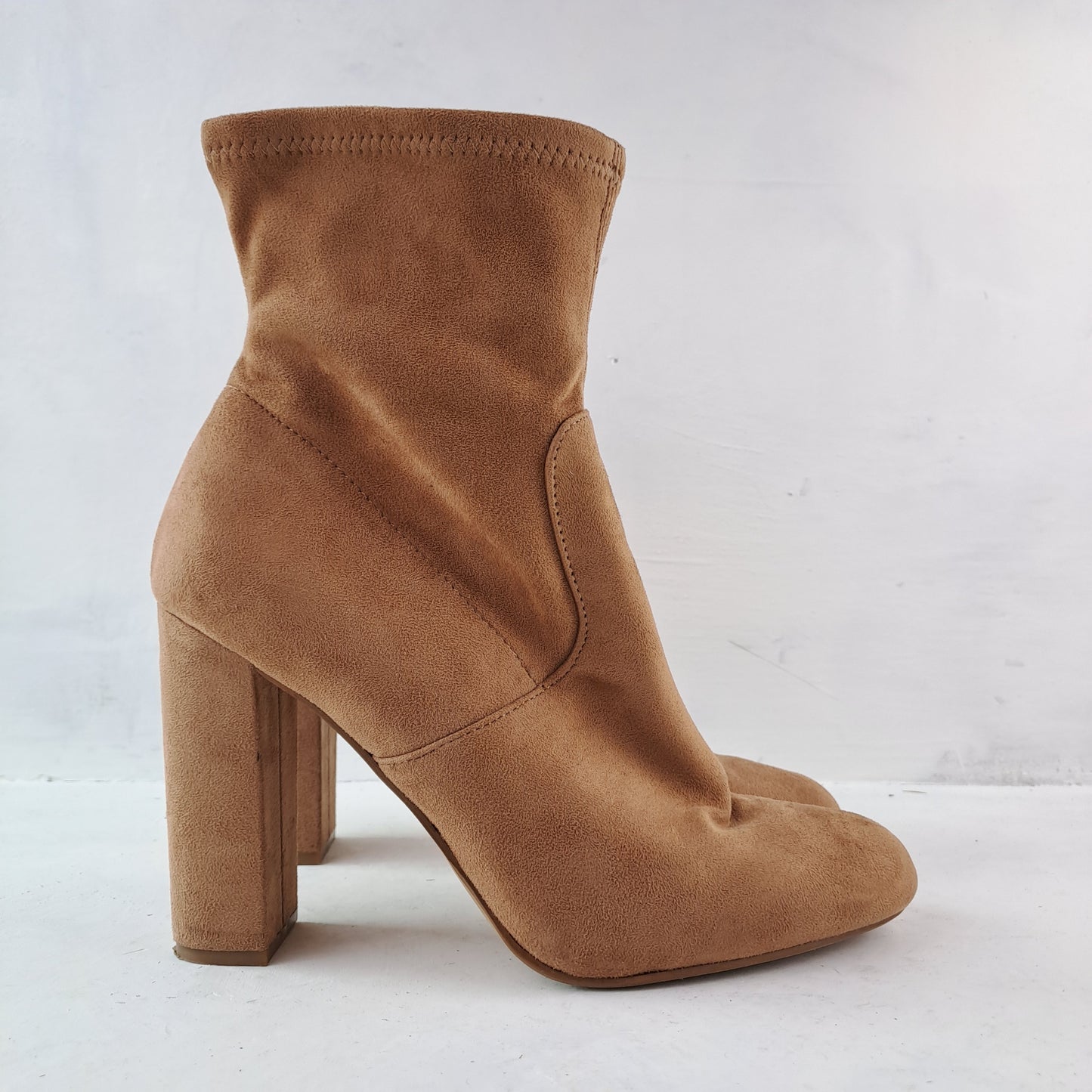 Steve Madden Womens Brown Ankle Boots Size 41