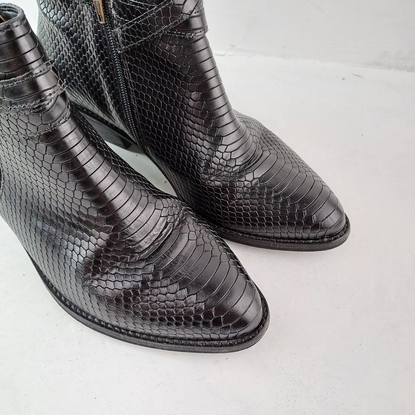 Pasqualini Womens Black Ankle Boots Size 37