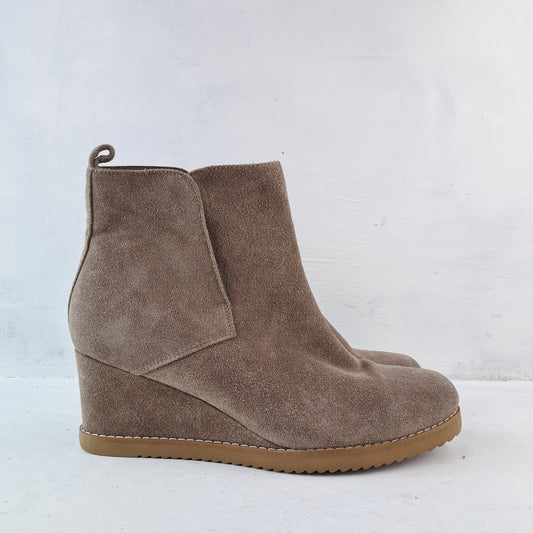 Blondo Womens Wedge Ankle Boots Size 39