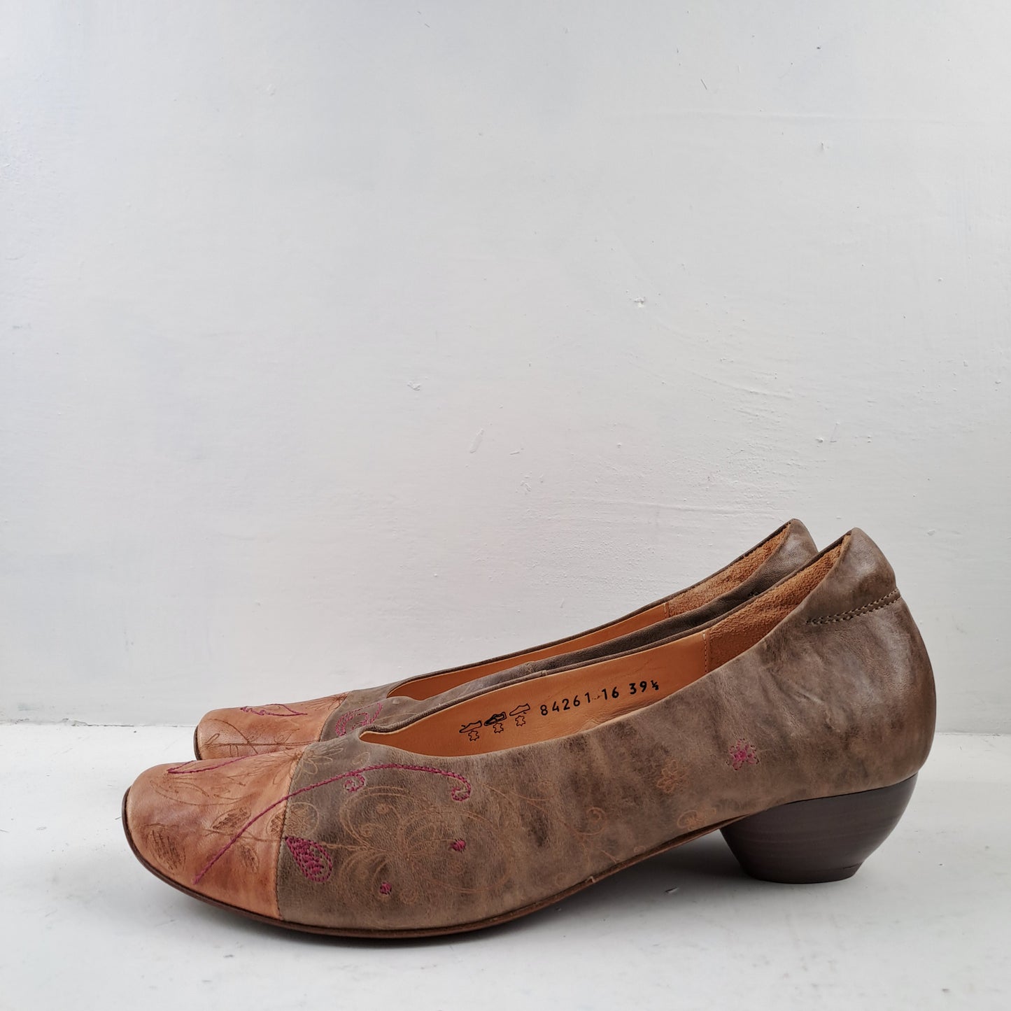 Think Ladies Brown Shoes Size 39.5