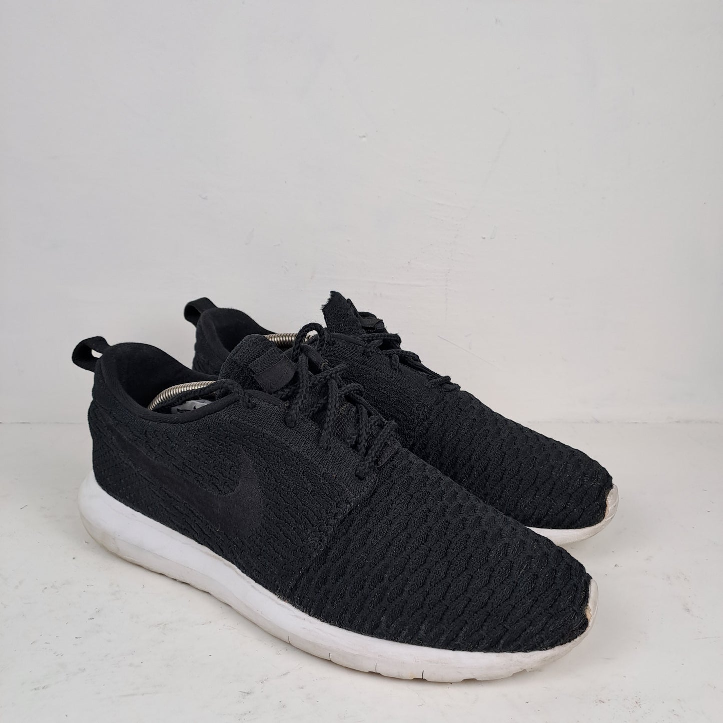 Nike Mens Roshe NM Flyknit Black Trainers Size 42