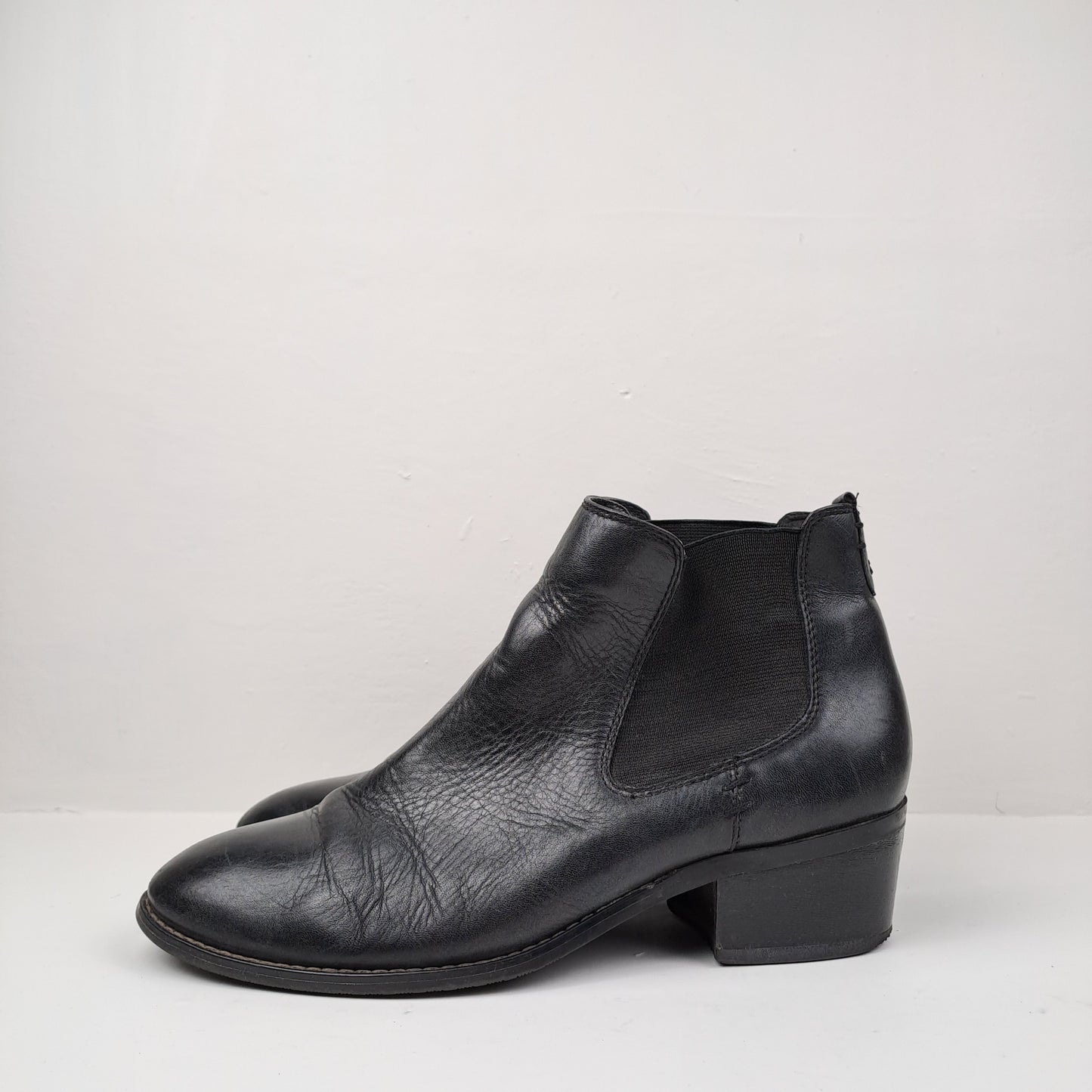 5TH Avenue Ladies Black Ankle Boots Size 40