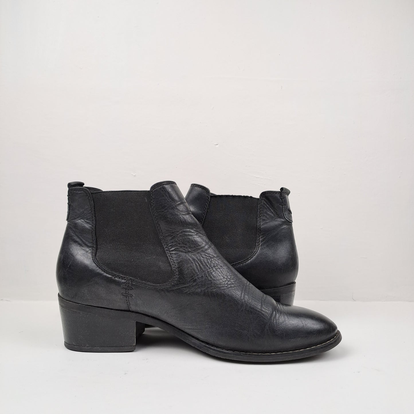 5TH Avenue Ladies Black Ankle Boots Size 40