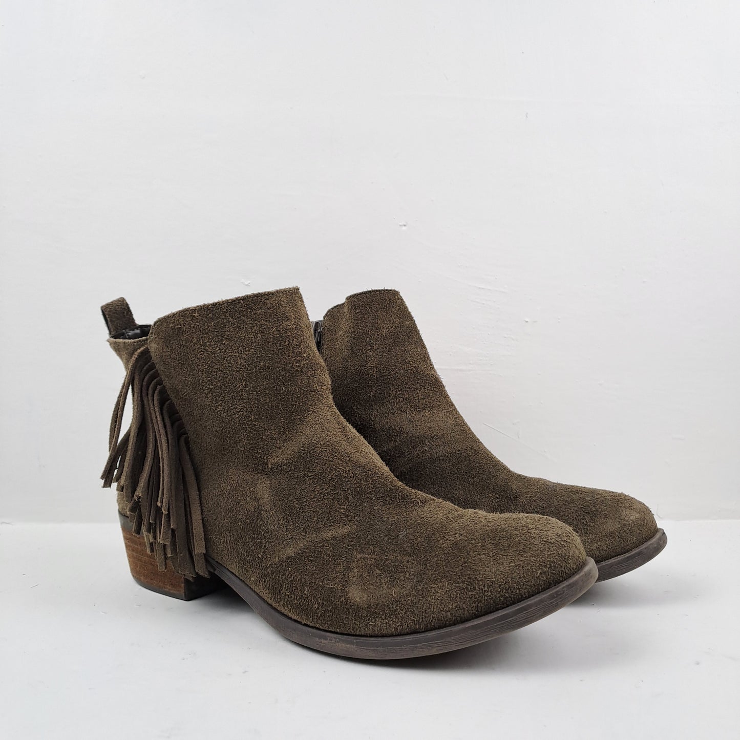 Vince Camuto Womens Suede Ankle Boots Size 40