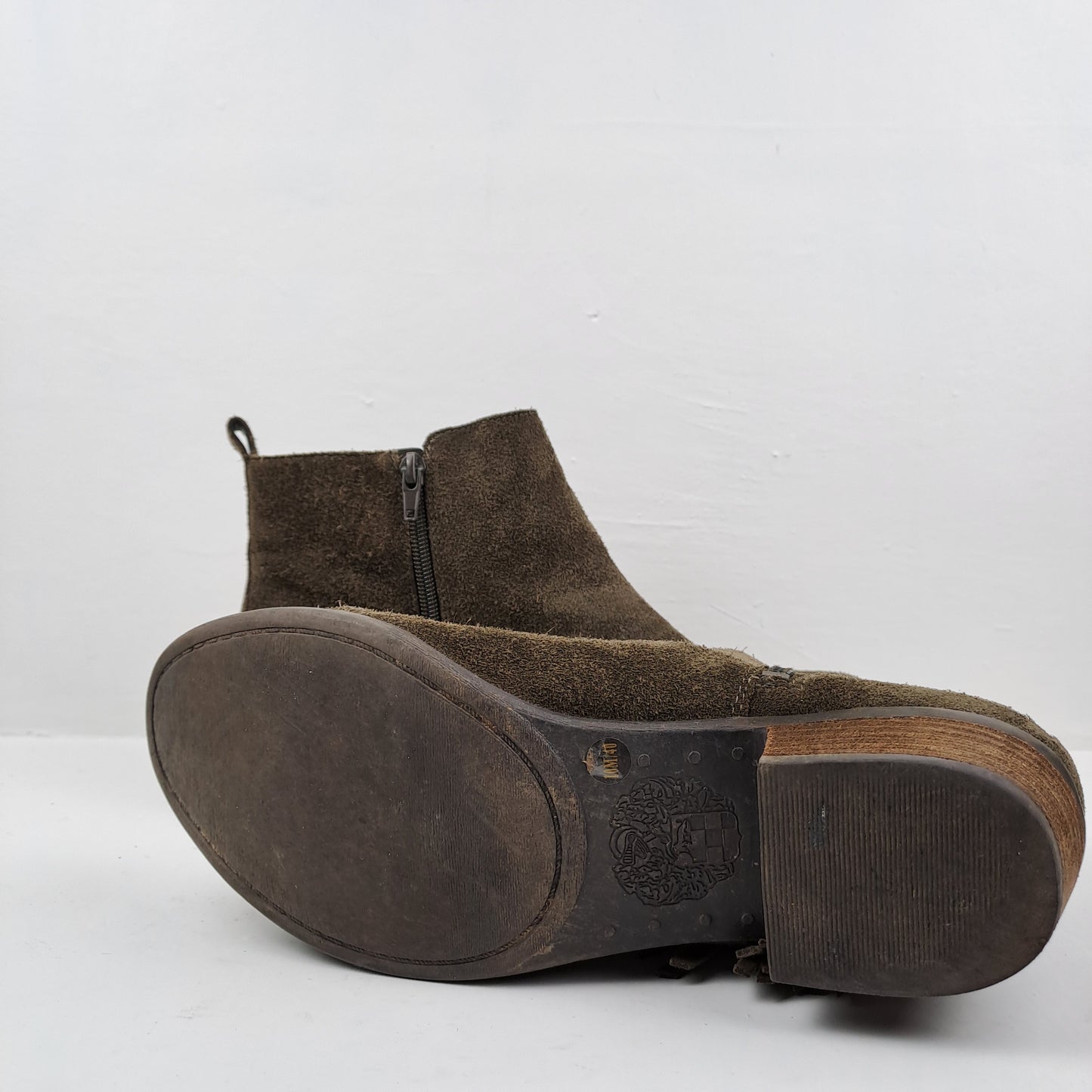 Vince Camuto Womens Suede Ankle Boots Size 40