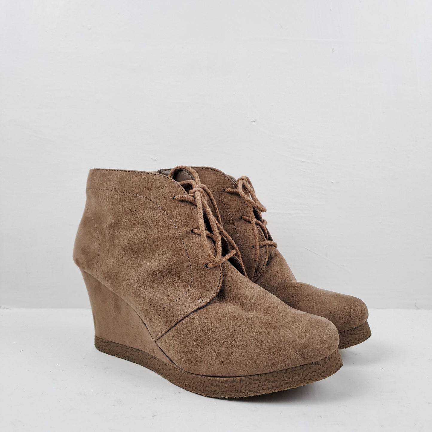 Merona WomensTaupe Wedge Ankle Boots Size 38