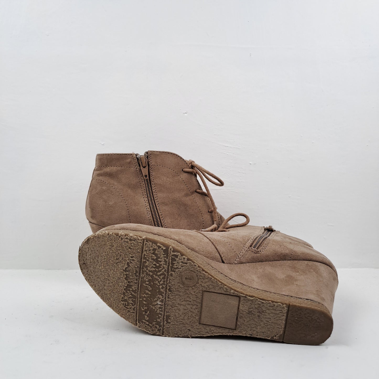 Merona WomensTaupe Wedge Ankle Boots Size 38