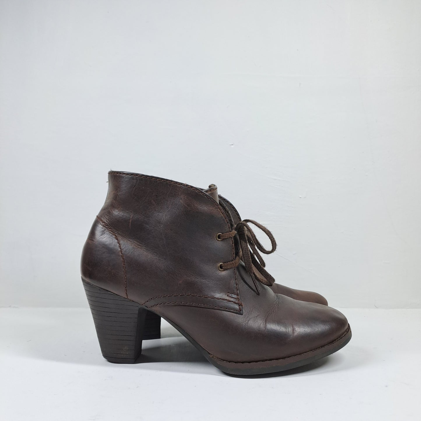 Clarks Womens Brown Ankle Boots Size 39