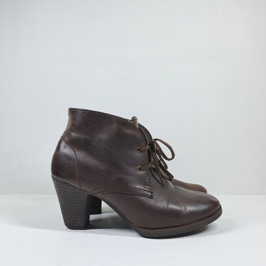 Clarks Womens Brown Ankle Boots Size 39