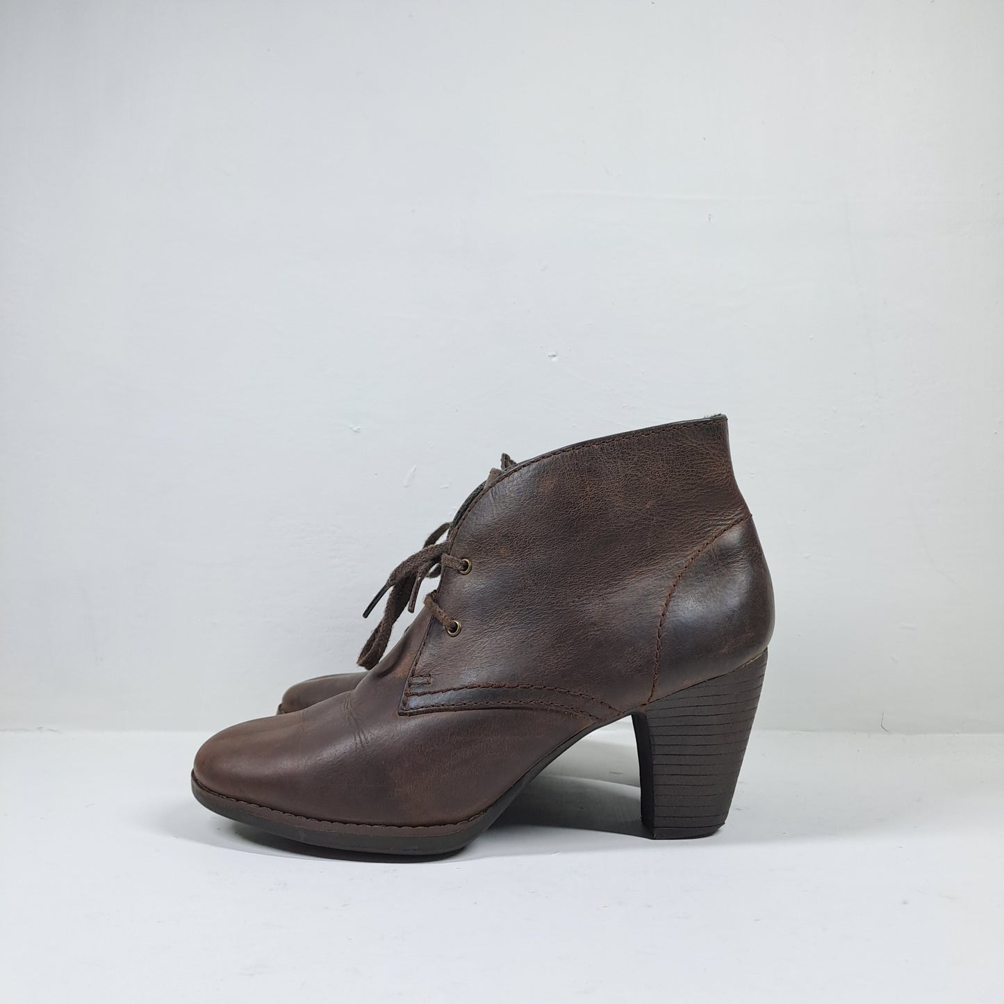 Clarks Womens Brown Ankle Boots Size 39