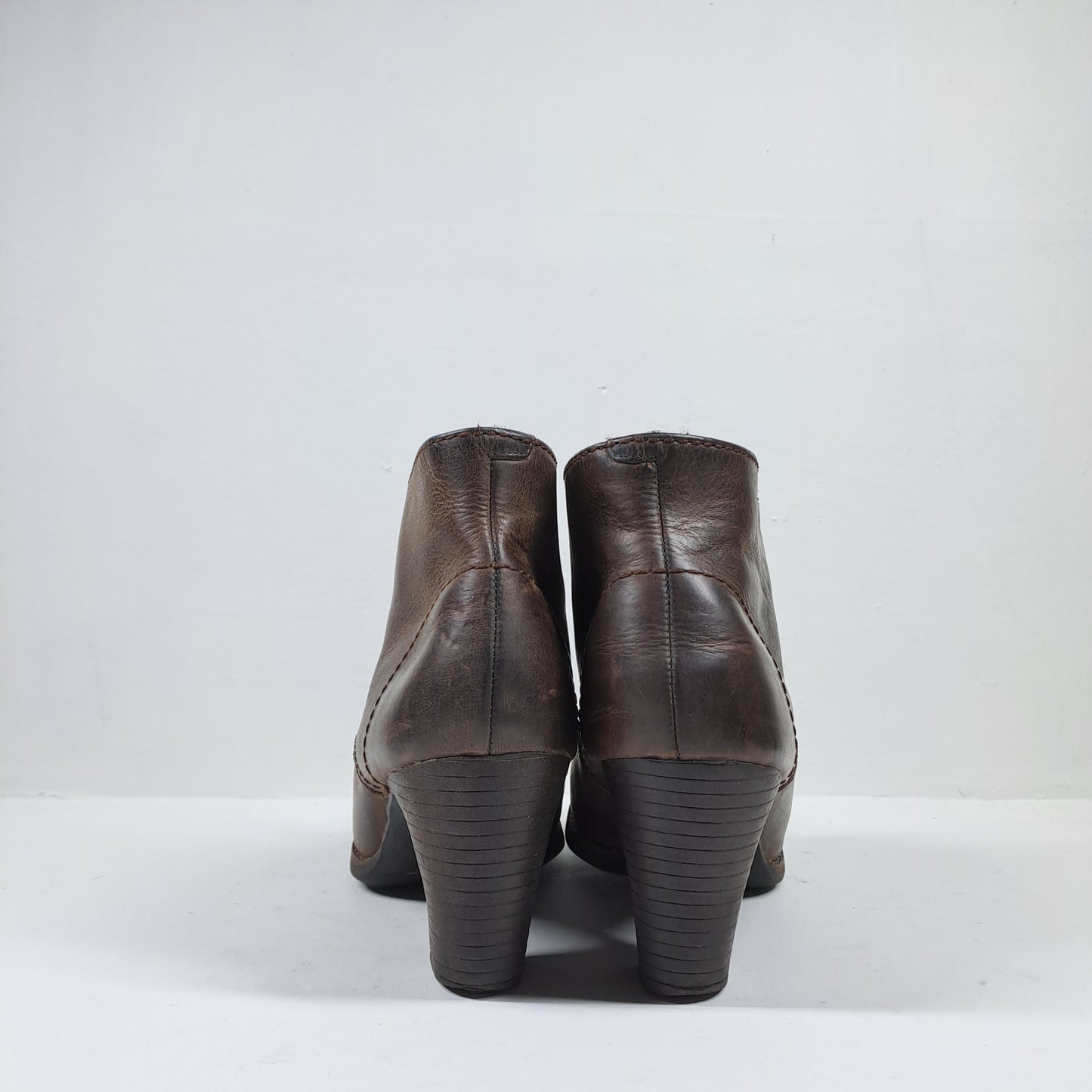 Clarks Womens Brown Ankle Boots Size 39