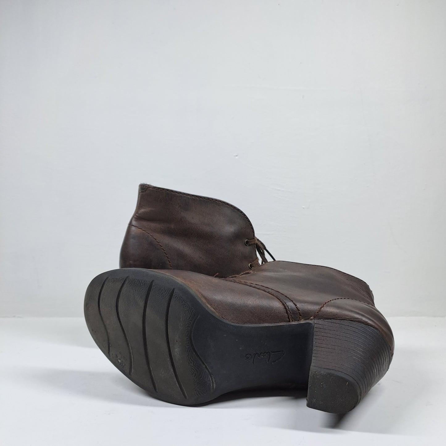 Clarks Womens Brown Ankle Boots Size 39
