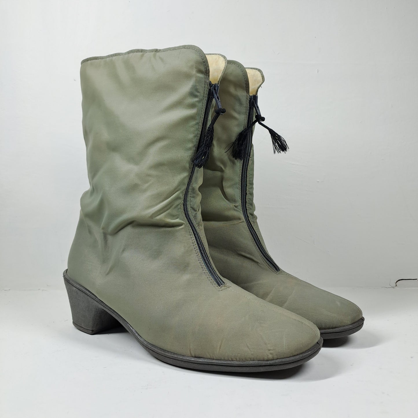 Cobbie Cuddlers Womens Winter Boots Size 40