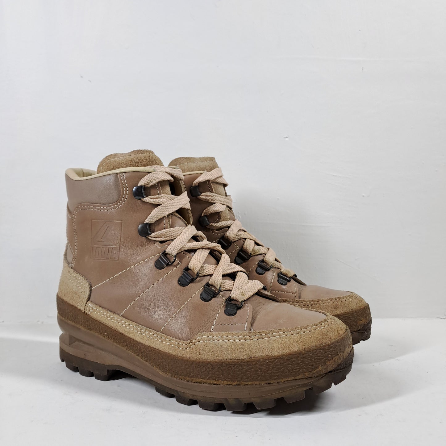 LOWA Womens Ankle Hiking Boots Size 38