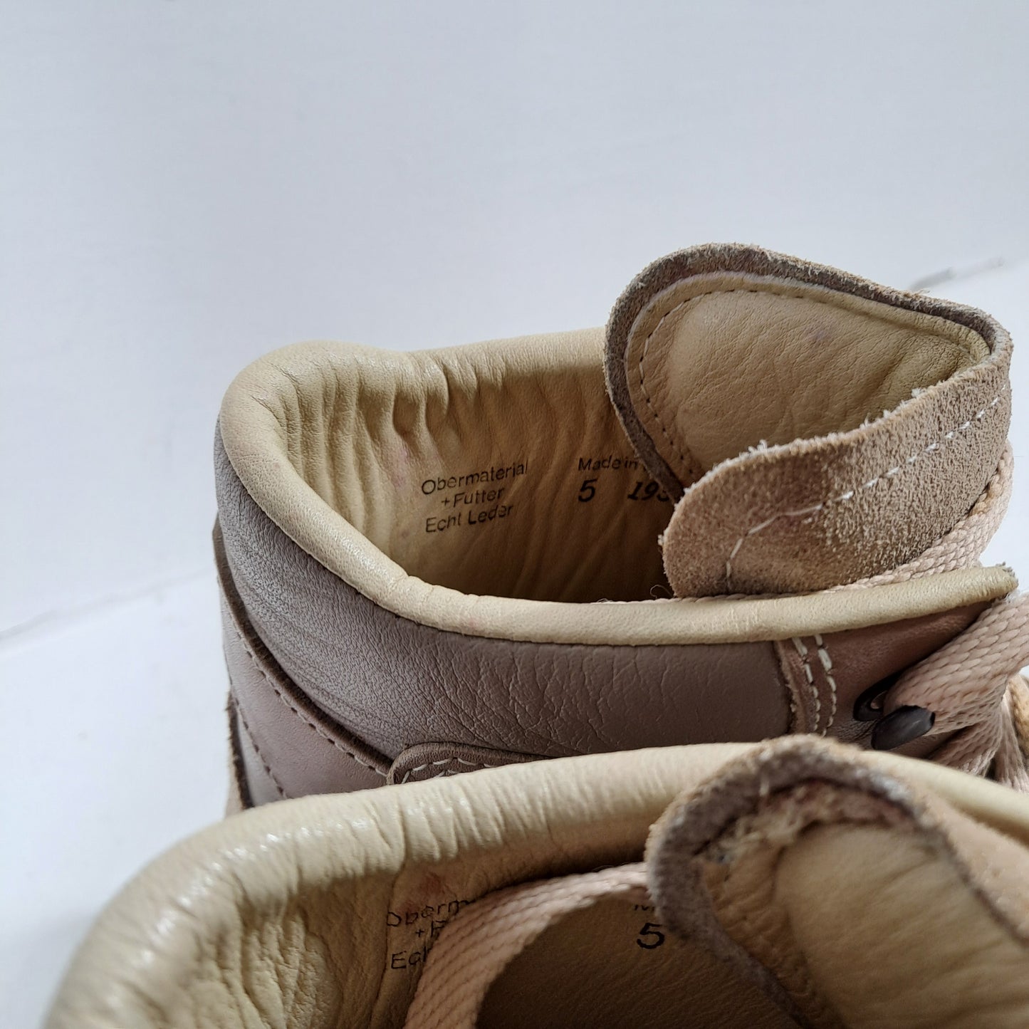 LOWA Womens Ankle Hiking Boots Size 38