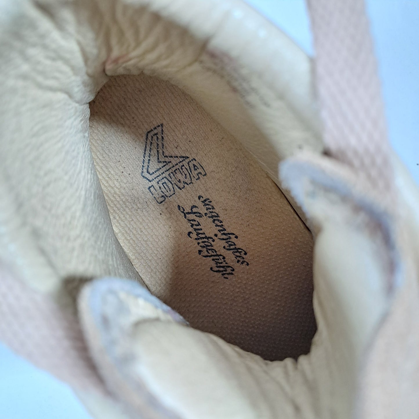 LOWA Womens Ankle Hiking Boots Size 38