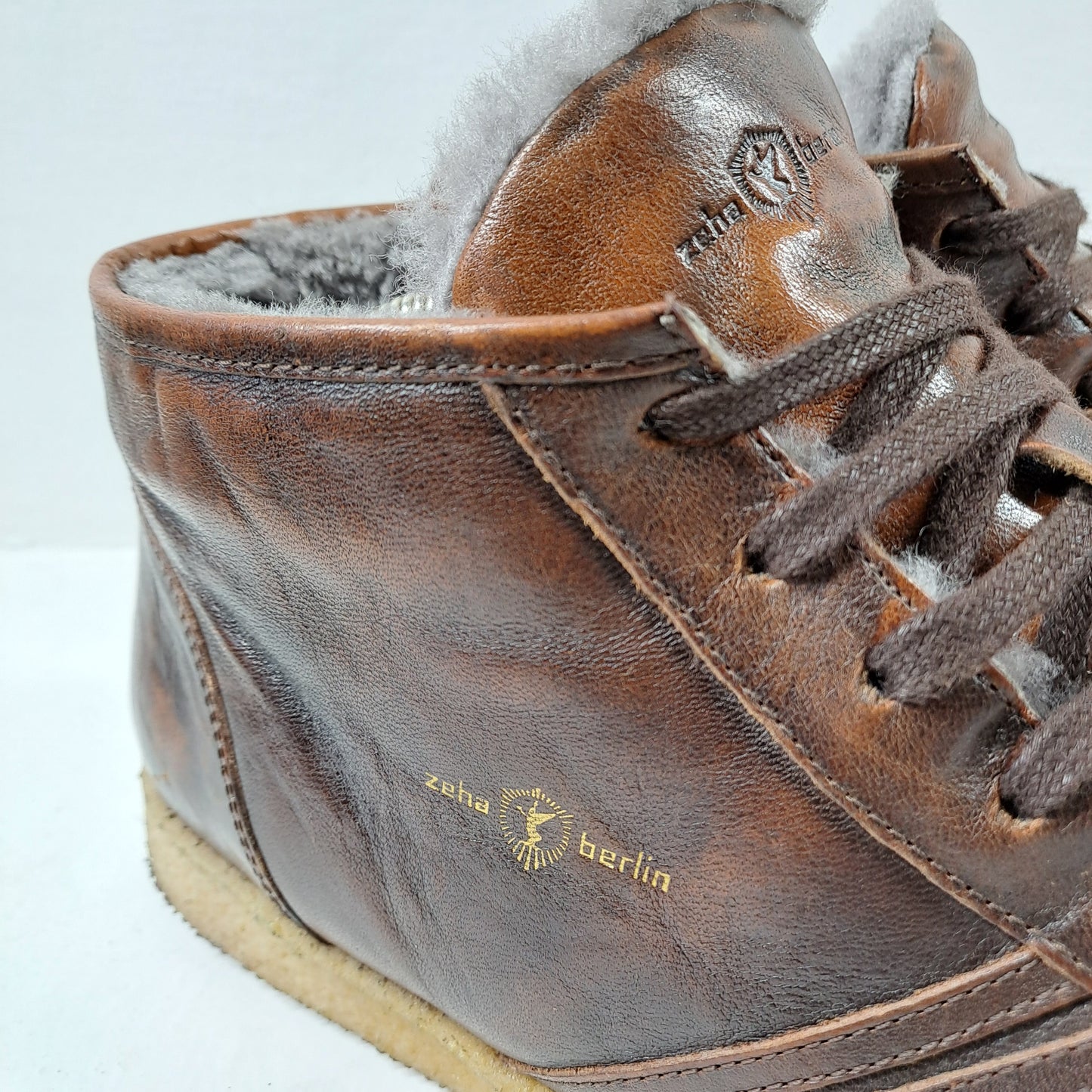 Zeha Berlin Meeste Pruunid Trainer High Tossud Suurus 41