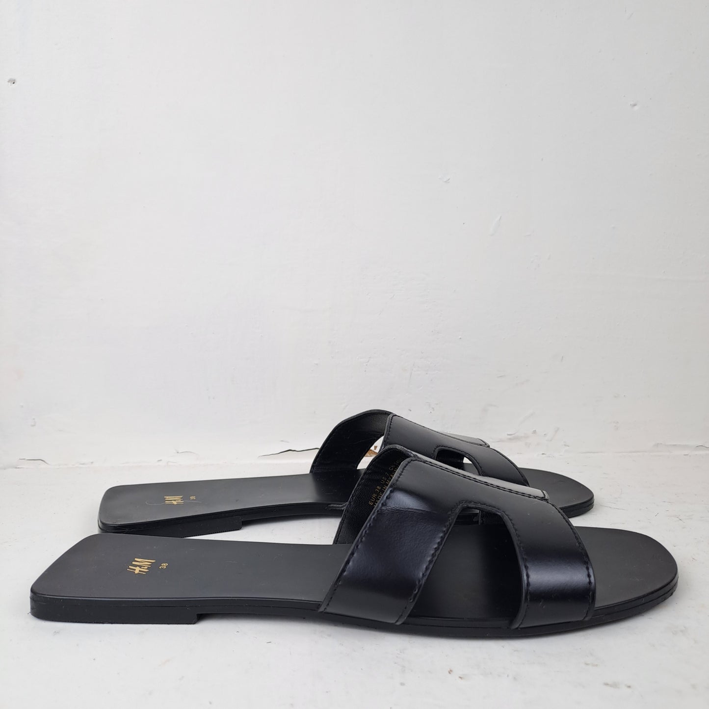 H&M Womens Black Sandals Size 38