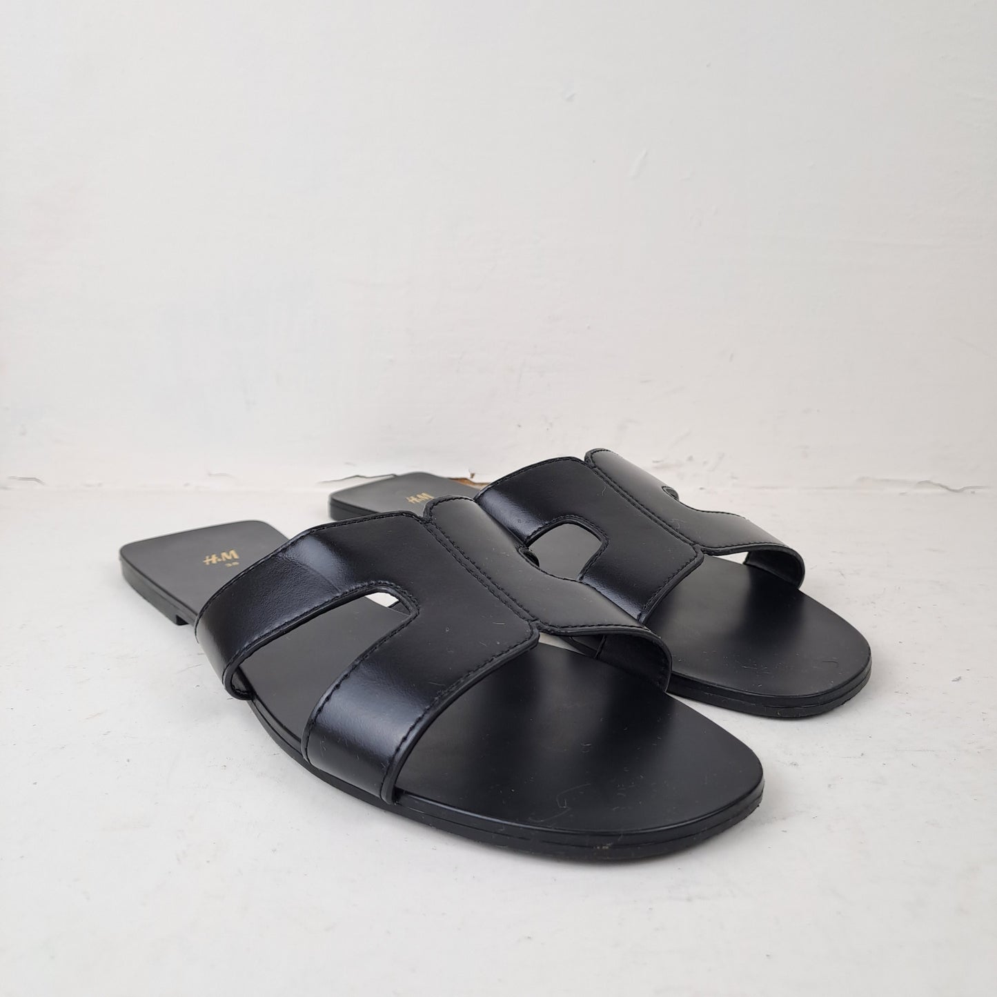 H&M Womens Black Sandals Size 38