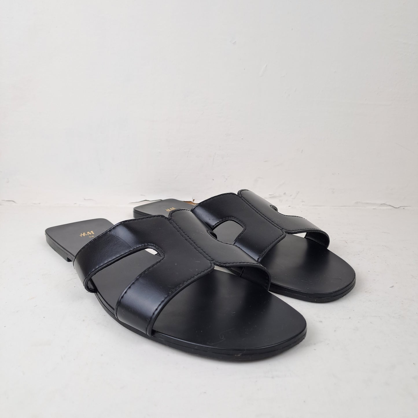 H&M Womens Black Sandals Size 38