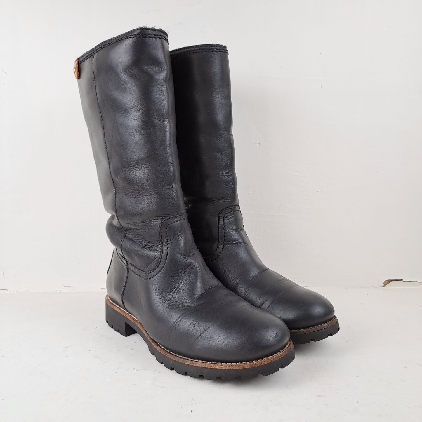 Panama Jack Womens Igloo Sheepskin Boots Size 37