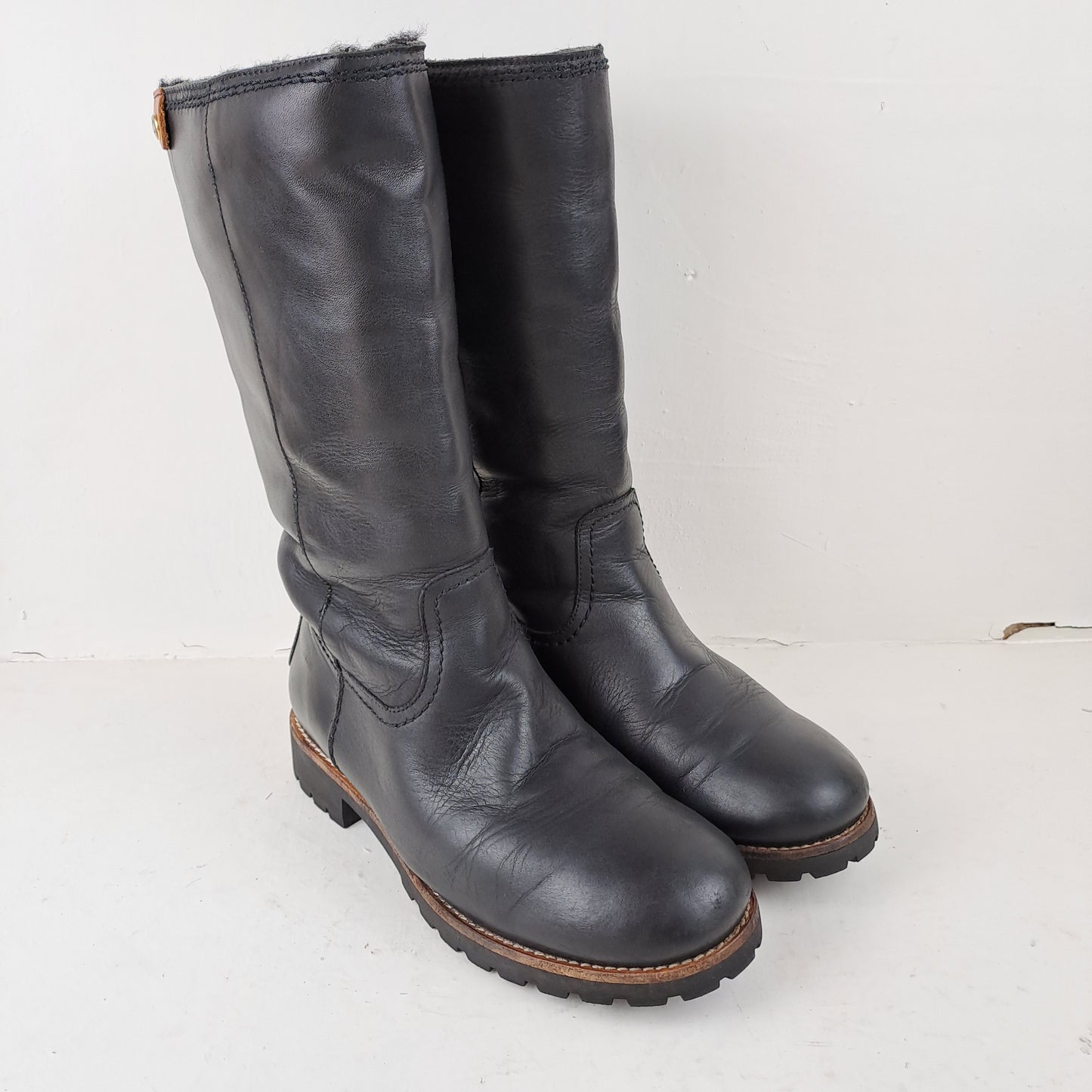 Panama Jack Womens Igloo Sheepskin Boots Size 37