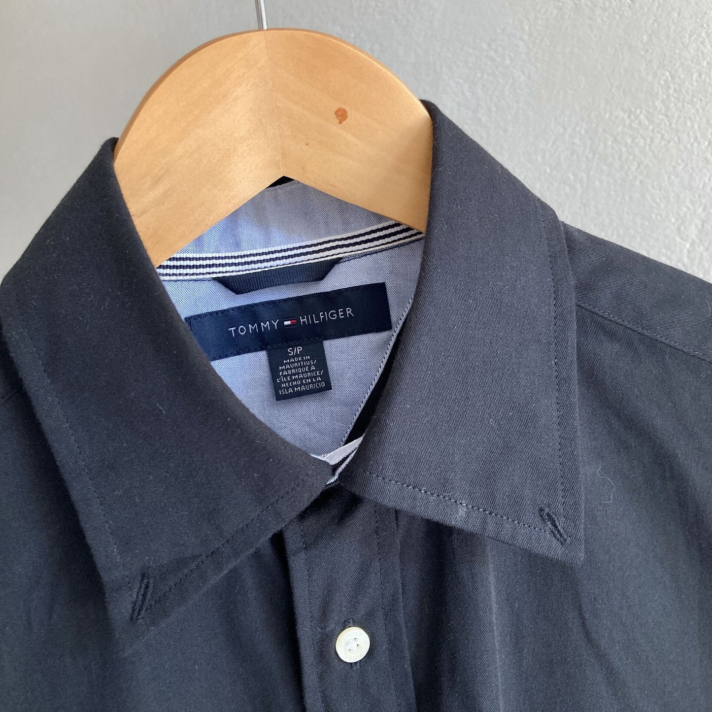 Tommy Hilfiger Mens Casual Black Shirt Size S