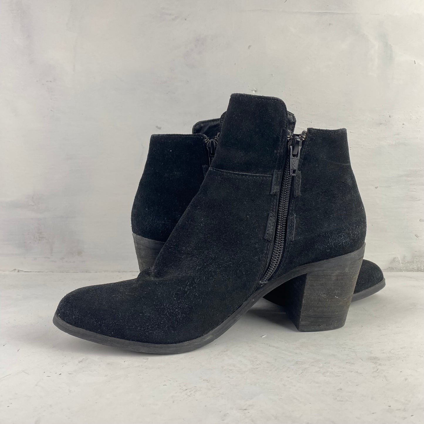 Bianco Ladies Black Ankle Boots Size 37