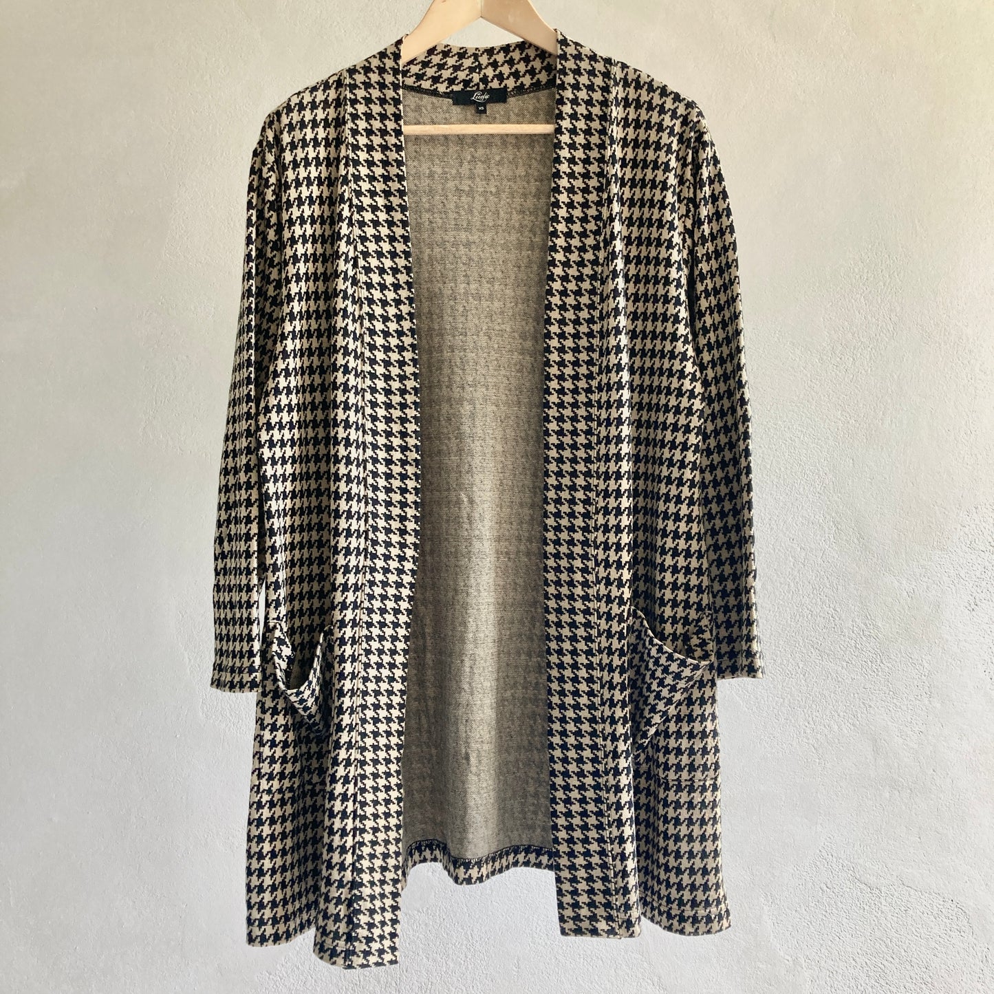 Womens Dogtooth Cardigan Size XS