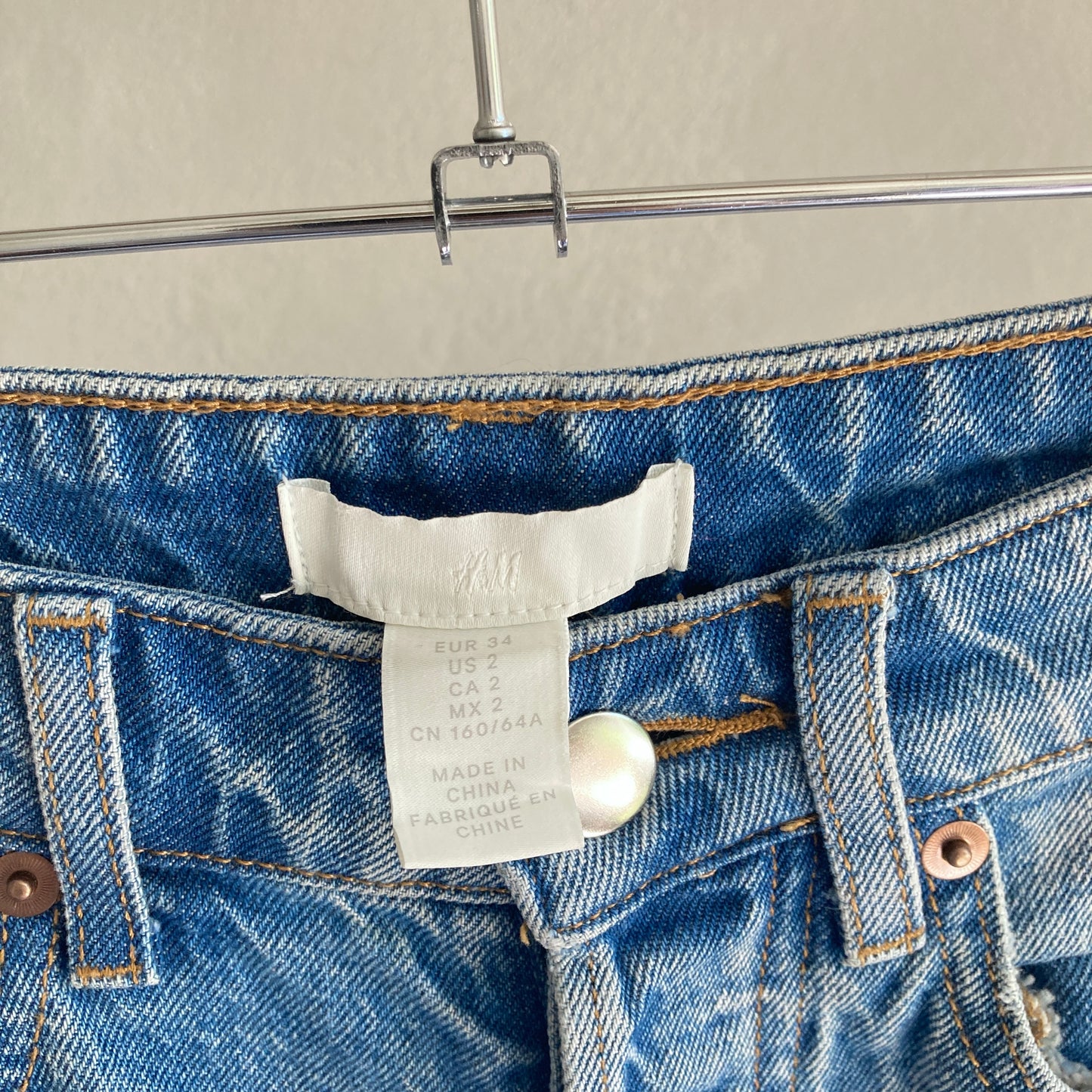 H&M Womens Straight Cut Jeans Size 34