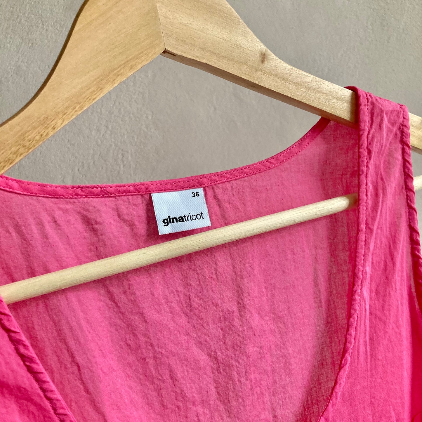 Gina Tricot Womens Sleeveless Top Size 36