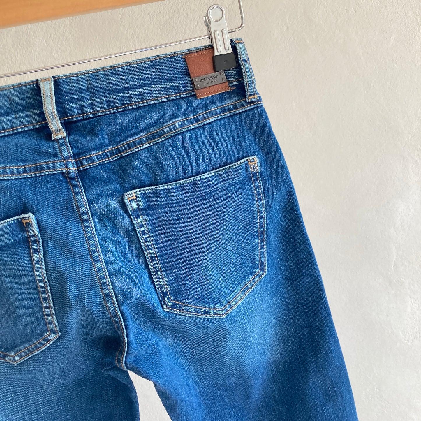 Zara Naiste Kitsad Teksad Suurus 34