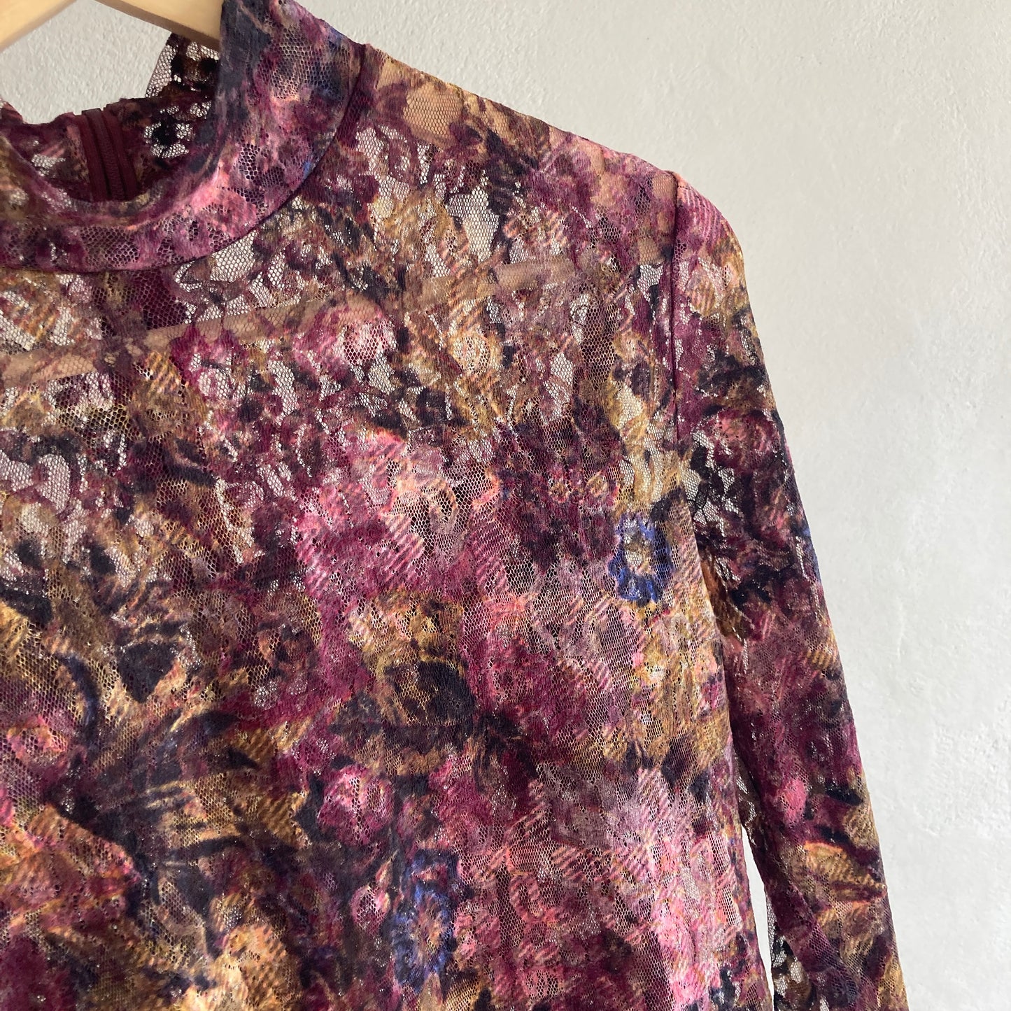 Womens Lace Top Size 38