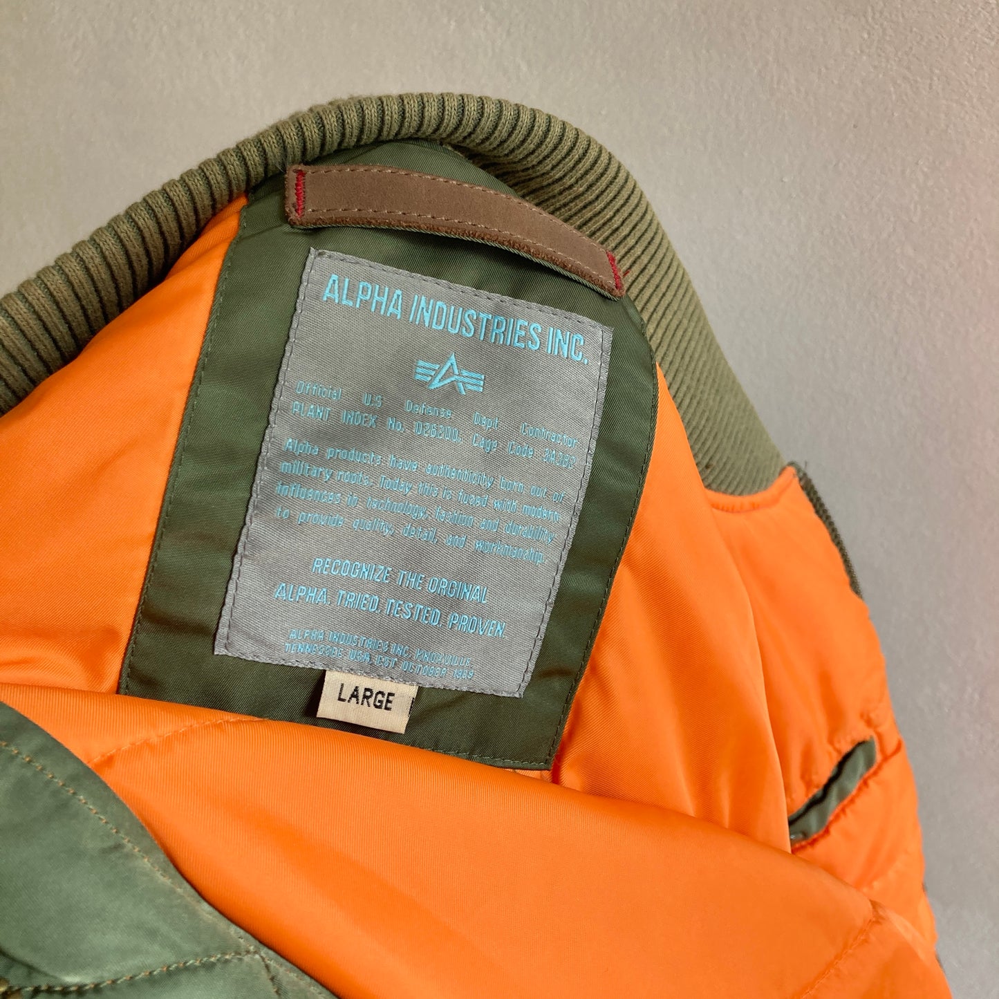 Alpha Industries Mens Bomber Jacket Size L