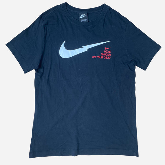 Nike Swoosh On Tour 2020 Mens Black T-Shirt Size M