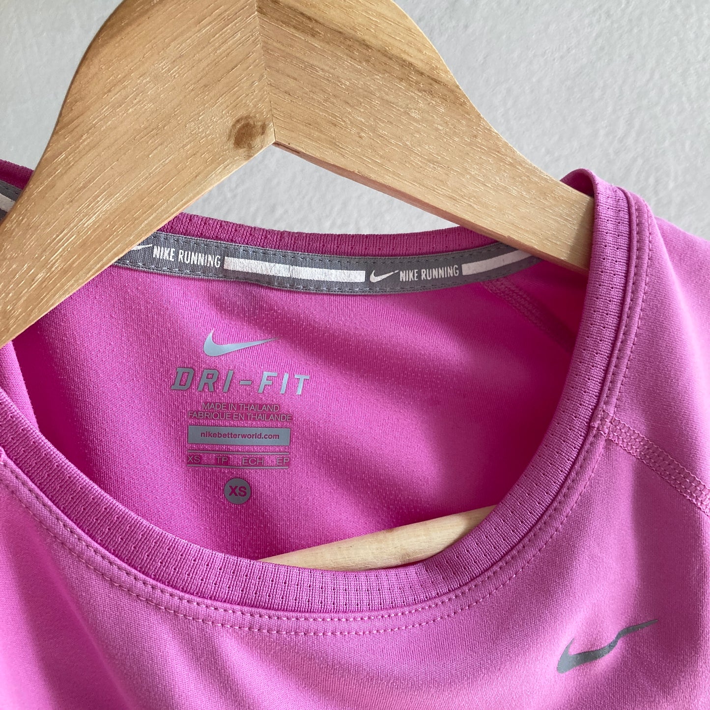 Nike Dri-Fit Womens T-Shirt Size XS