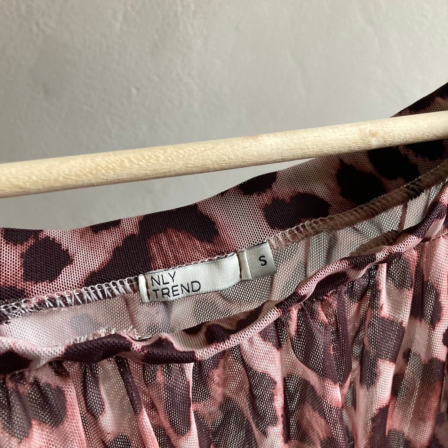 Nelly Trend Womens Sheer Crop Top Size S