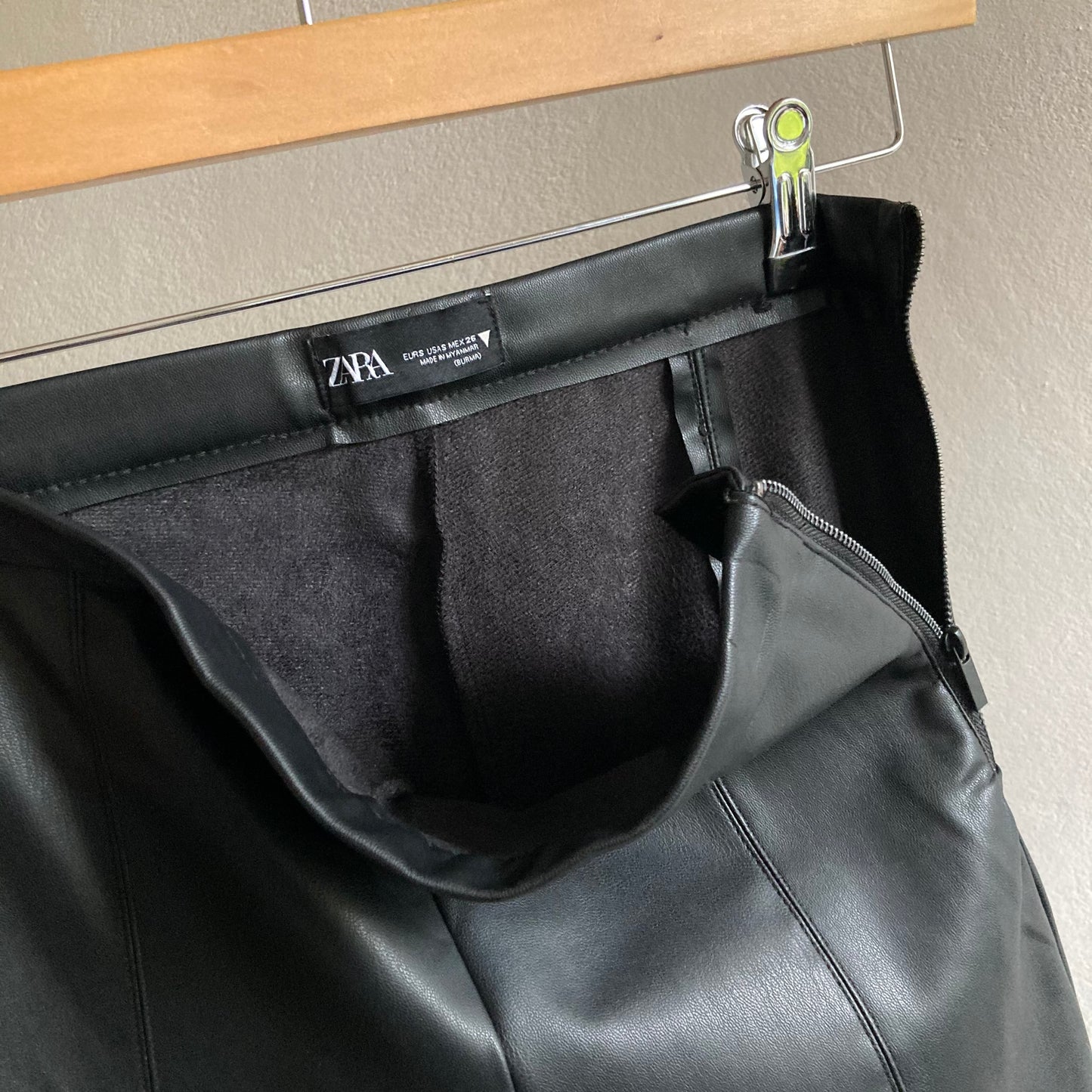 Zara Womens Faux Leather Trousers Size S