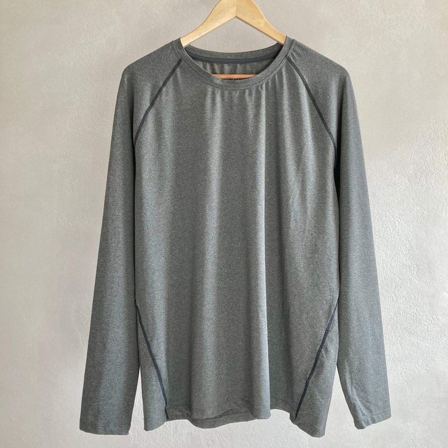 H&M Mens Baselayer Size XL