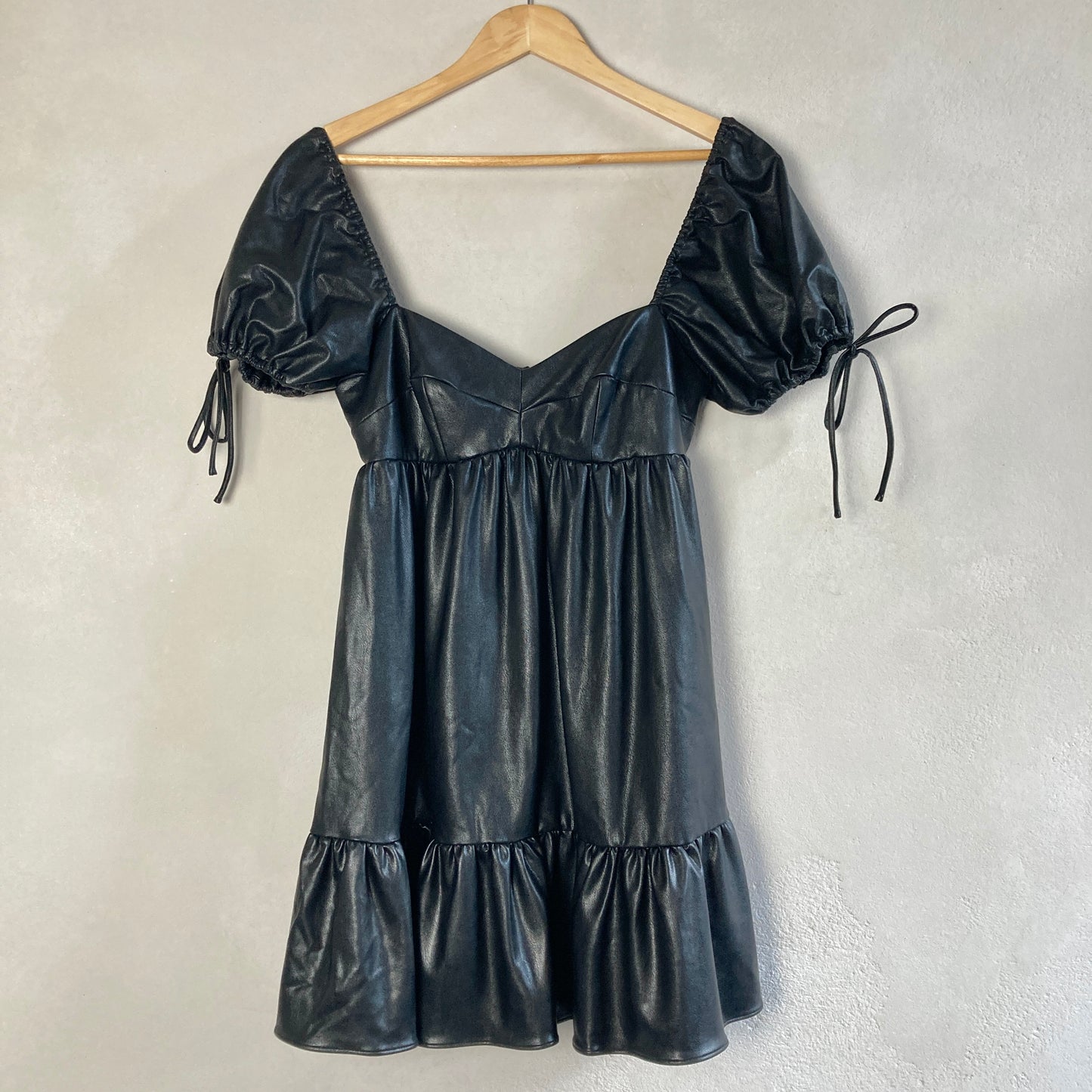 Amanda Uprichard Naiste Tehisnahkne Kleit Suurus S