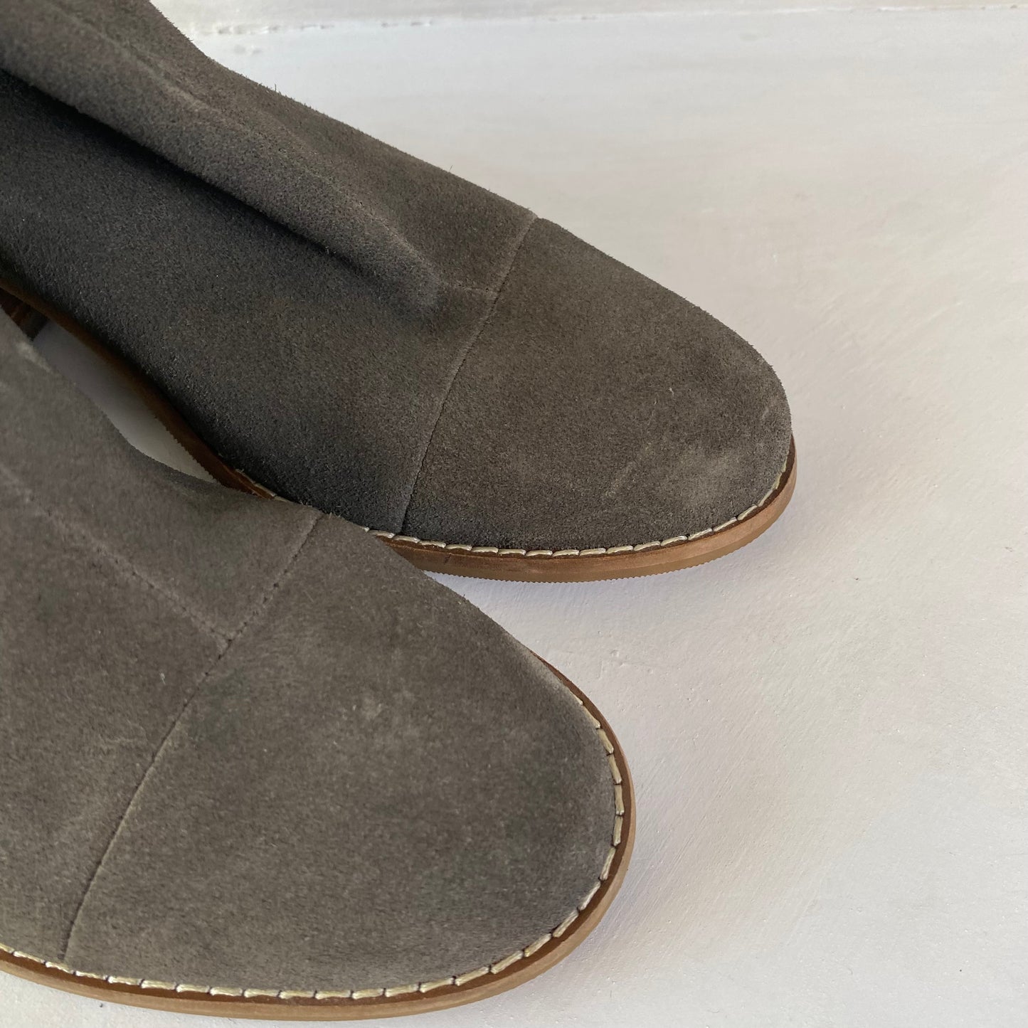 Toms Womens Chelsea Dakota Leather Boots Size 37.5