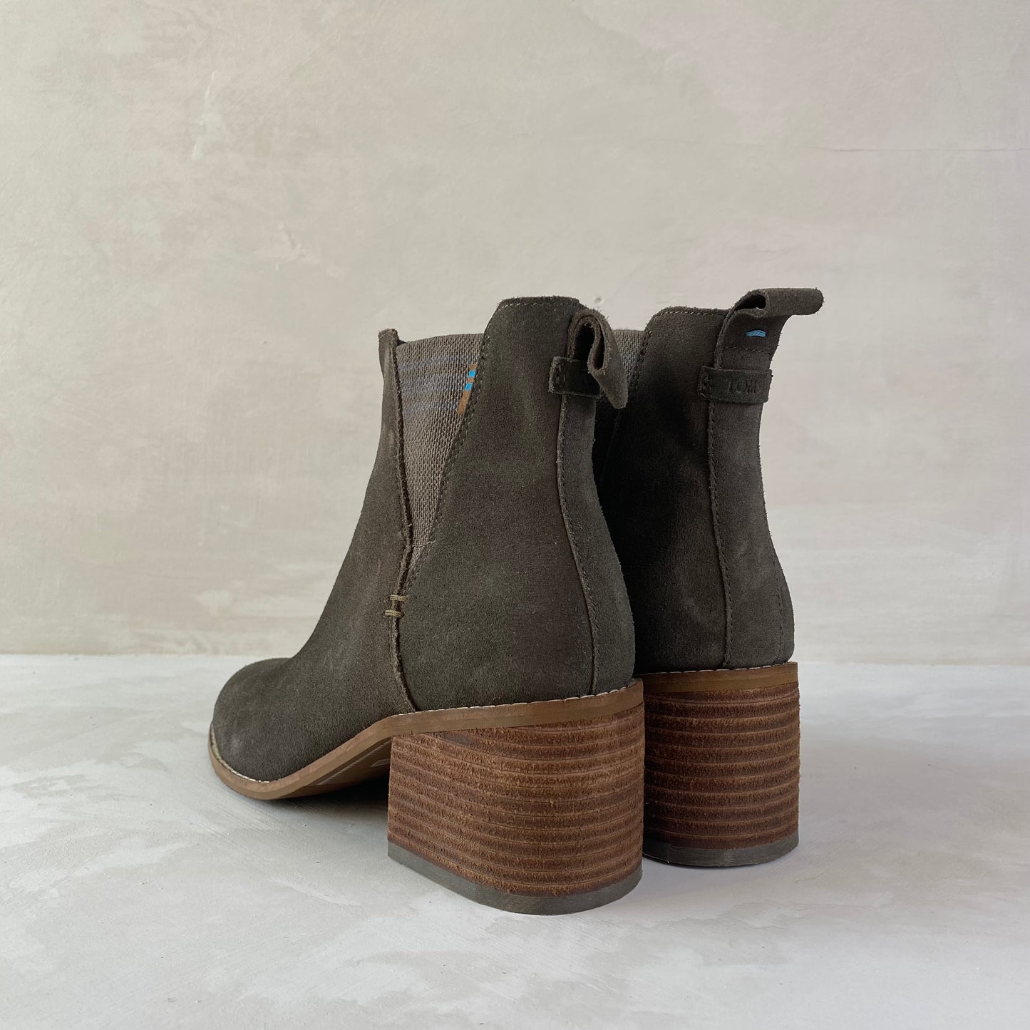 Toms Womens Chelsea Dakota Leather Boots Size 37.5