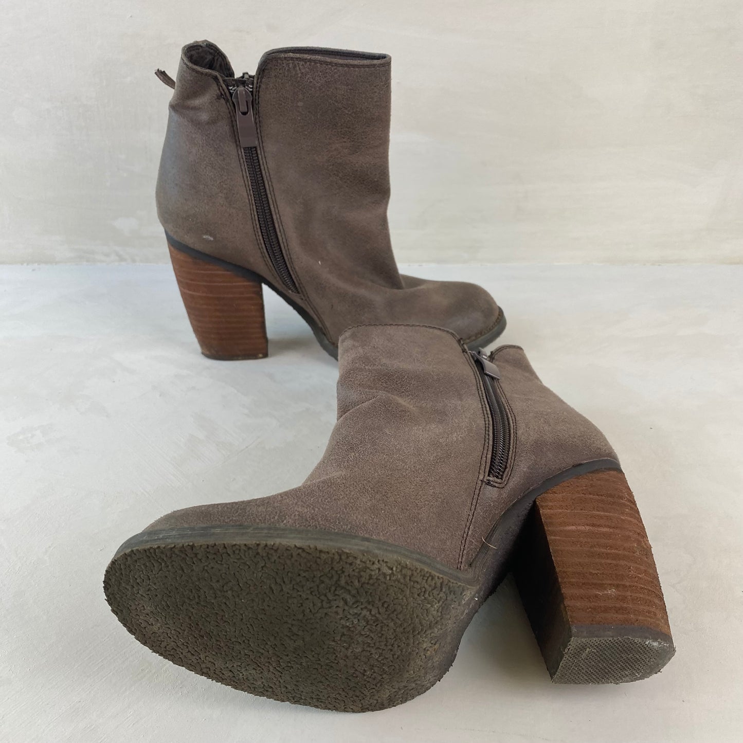 Ladies Block Heel Ankle Boots Size 37